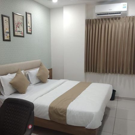 Hotel Md Residency Ānand Zewnętrze zdjęcie