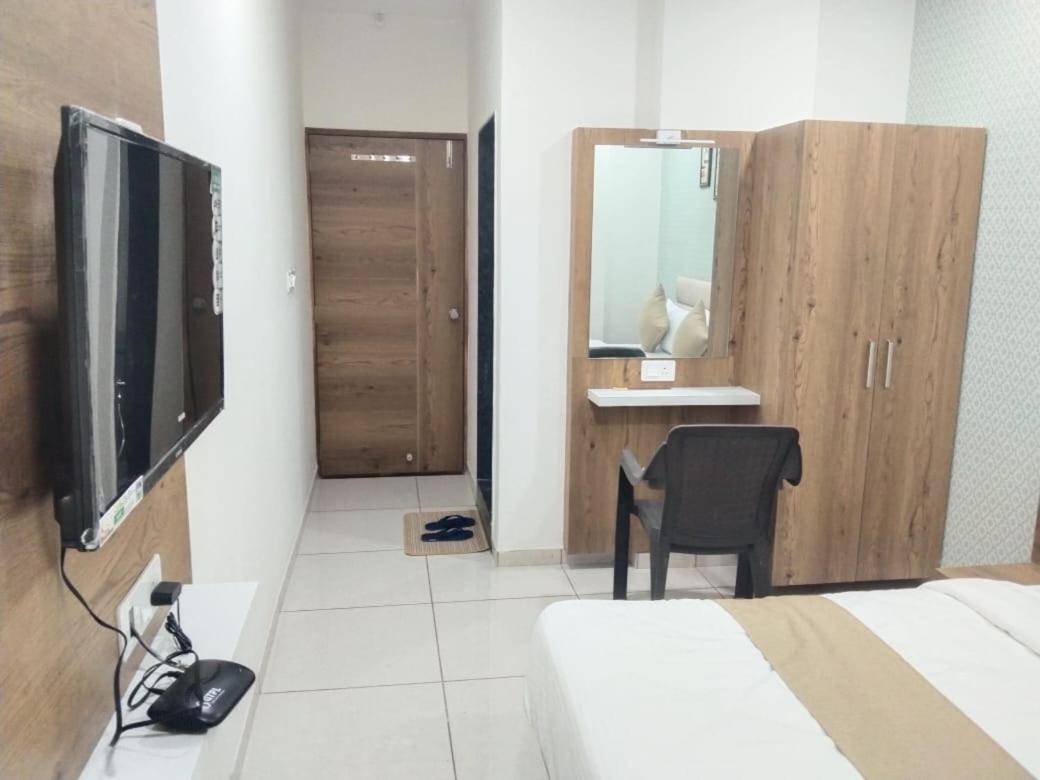 Hotel Md Residency Ānand Zewnętrze zdjęcie