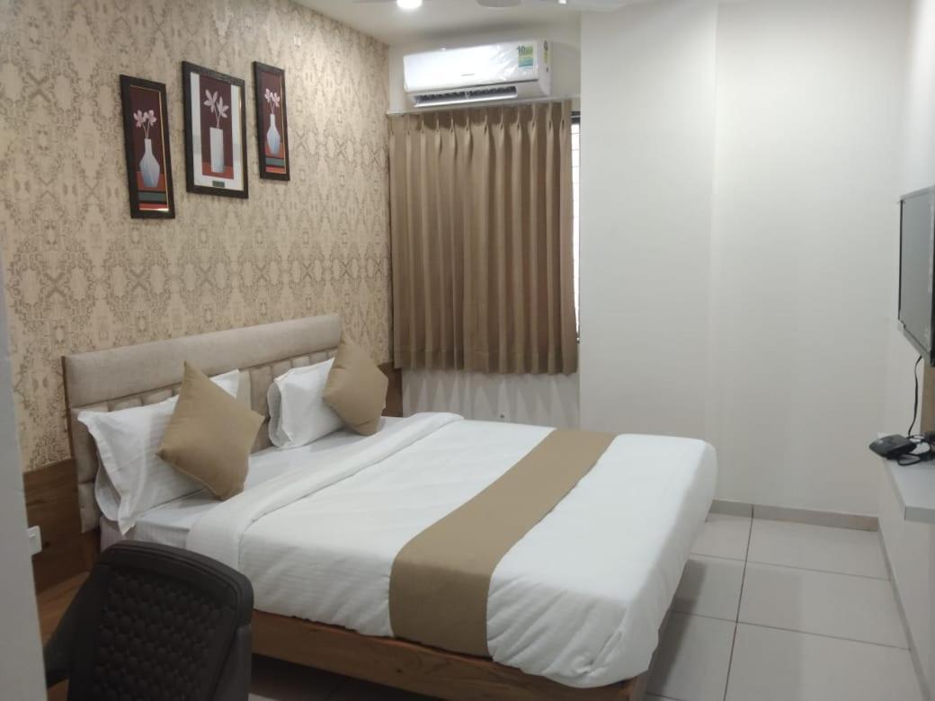 Hotel Md Residency Ānand Zewnętrze zdjęcie