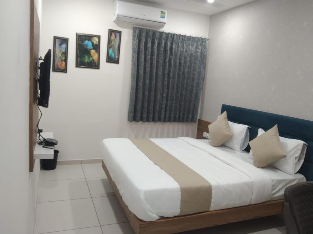 Hotel Md Residency Ānand Zewnętrze zdjęcie
