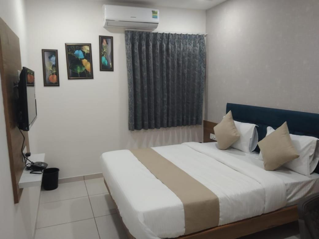 Hotel Md Residency Ānand Zewnętrze zdjęcie