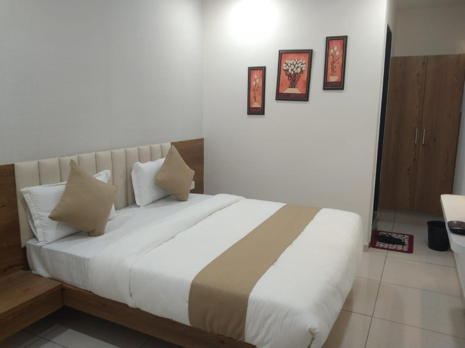 Hotel Md Residency Ānand Zewnętrze zdjęcie